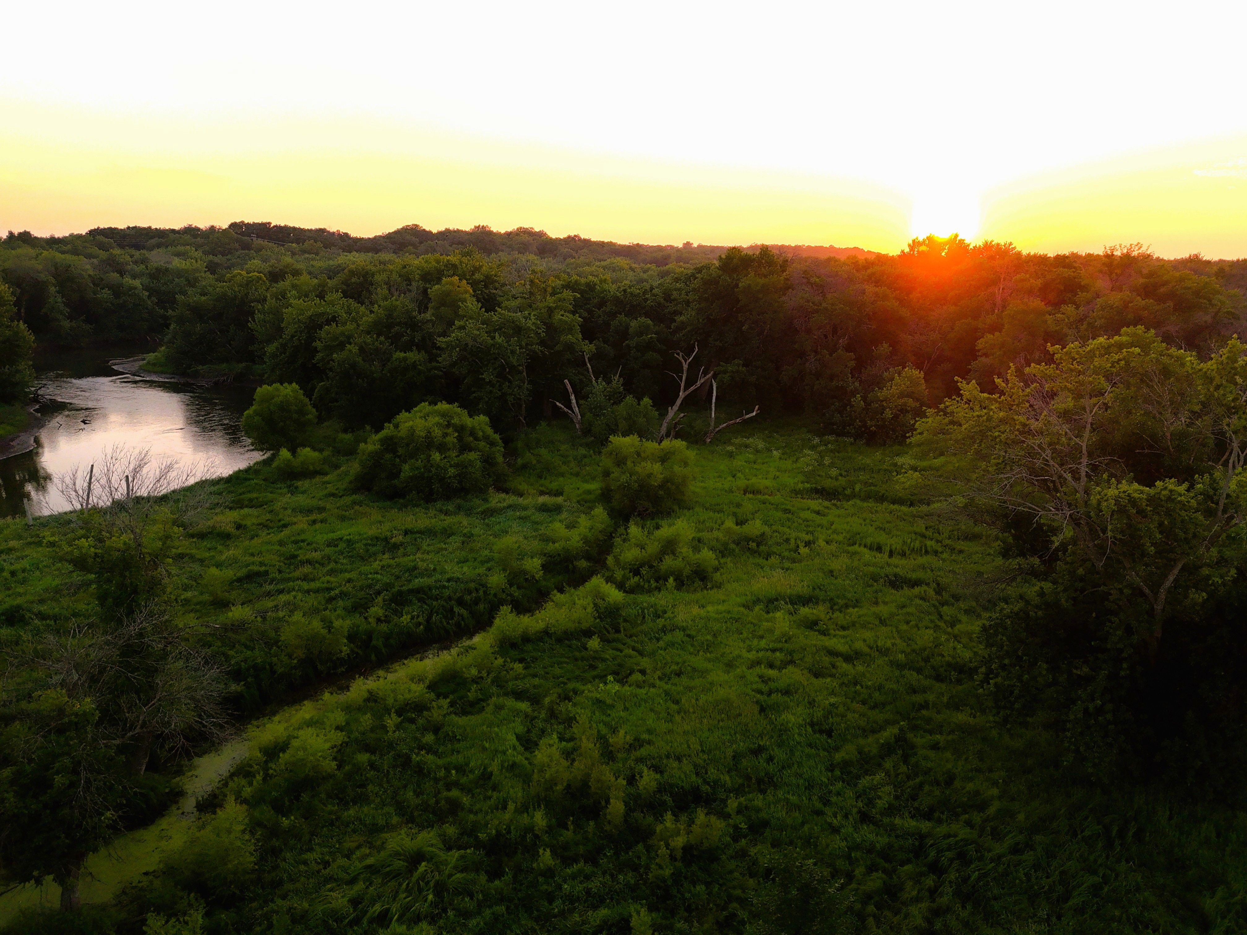 Listing Photo: Mid Air 16 - sunset timber